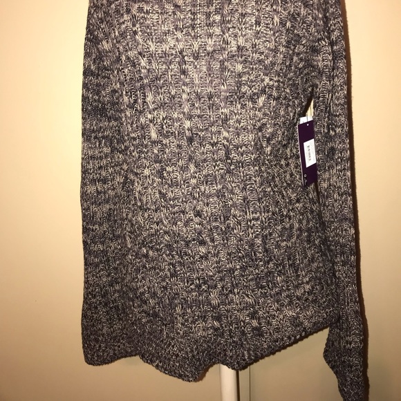 Sweater - Picture 2 of 2